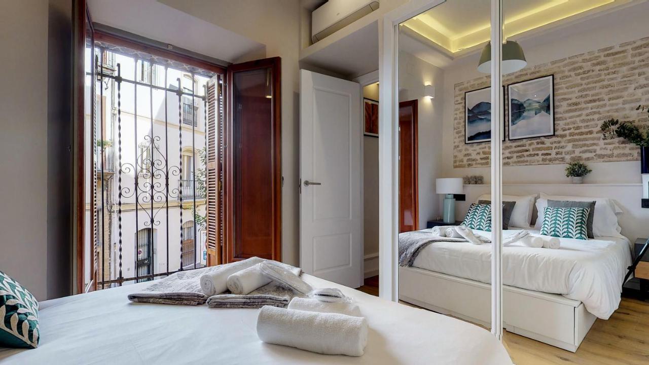 Appartamento Bright And New- 2Bd 2Bth- Conde De Torrejon Siviglia Esterno foto